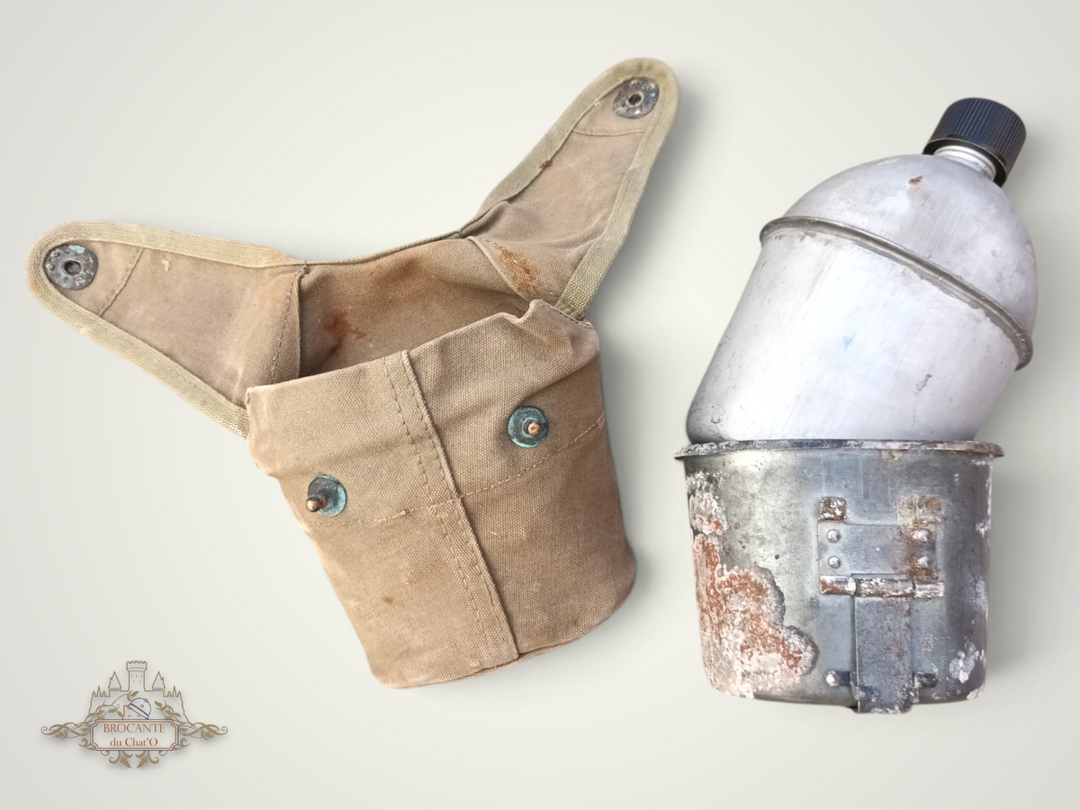 US WW2 - Gourde USMC rabats croisés complète
